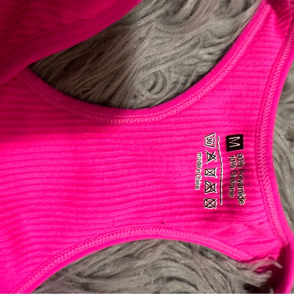 Neon Pink Workout Set - Picture 2 of 4